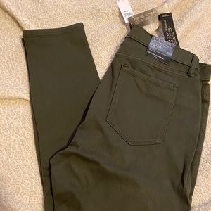 Banana Republic Legging Fit jeans